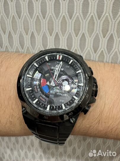 Часы Casio Edifice EQW-A1000