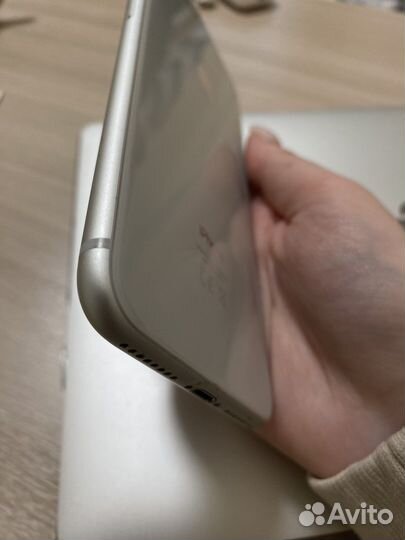 Телефон iPhone 8 plus 64