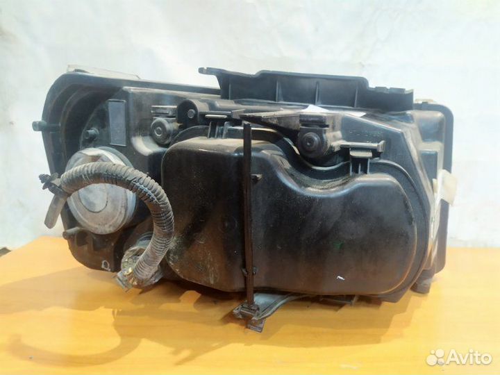 Фара левая Land Rover Freelander L359