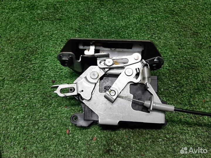 Замок крышки багажника Subaru Forester SG/S11 2003