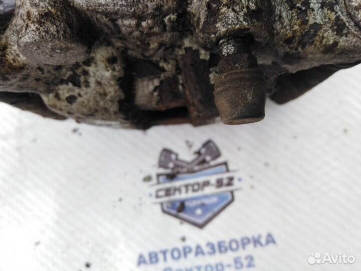 Суппорт тормозной задний правый Nissan X-Trail T31