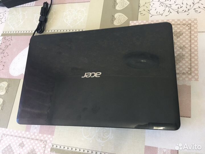 Ноутбук Acer E1-571G