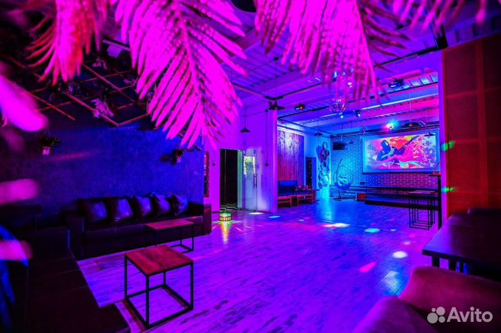 Аренда лофта с верандой, караоке и сценой