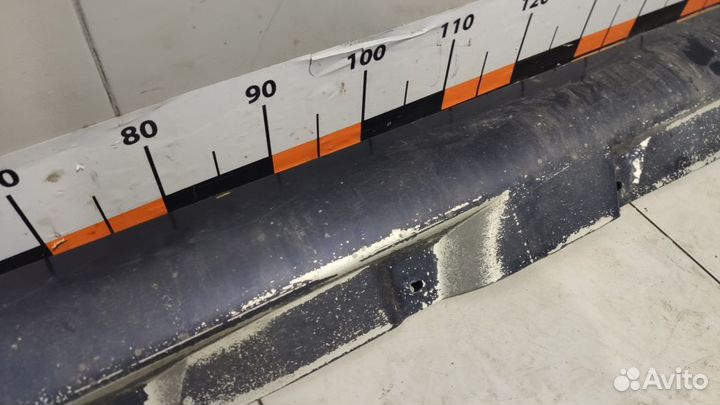 Накладка на левый порог Toyota Avensis 2 T250