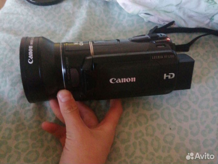 Видеокамера canon legria HF S200 e