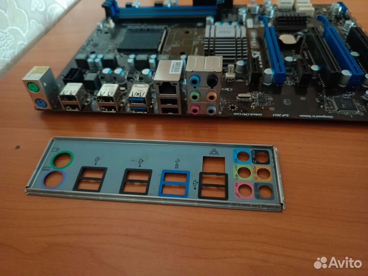 Материнская плата am3+