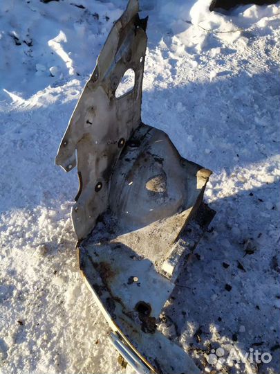 Передний брус лонжероны Volkswagen LT-35 2000г