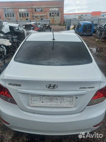 Крышка багажника Hyundai Solaris 1 G4FA