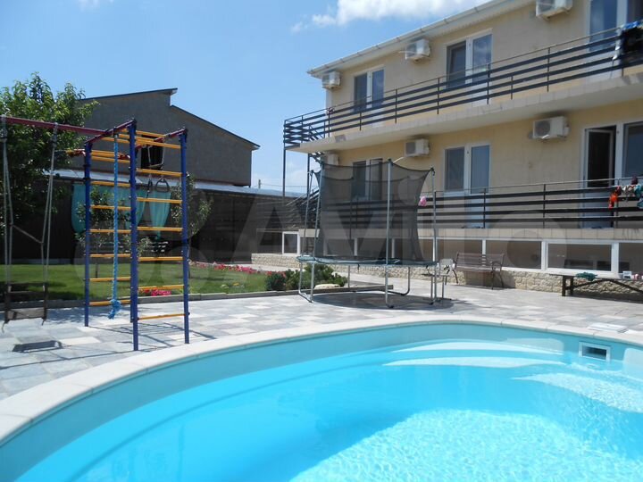 Гостиница, 254 м²