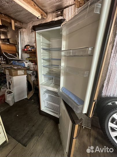 Холодильник indesit