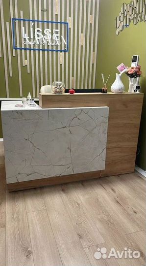 Стойка ресепшн / кассовый стол Бьюти