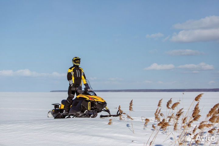 Снегоход Русская механика tiksy 250 Люкс