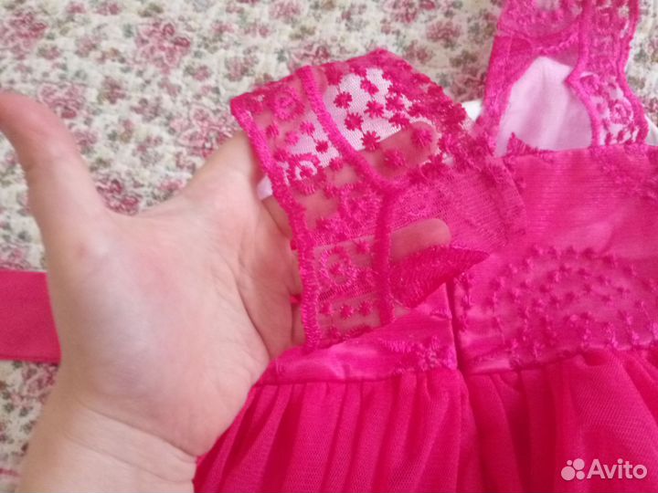 Продаю платье для девочки 3 4 года