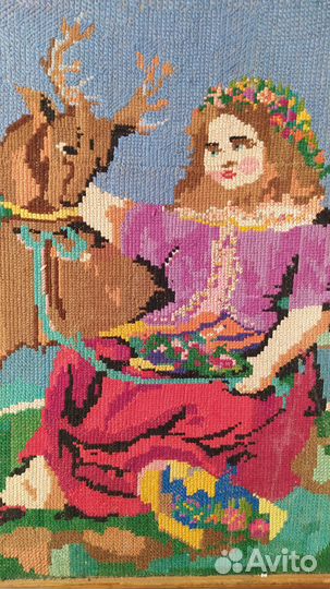 Картина вышитая