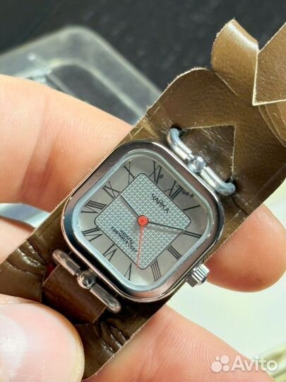 Часы чайка кварц новые СССР