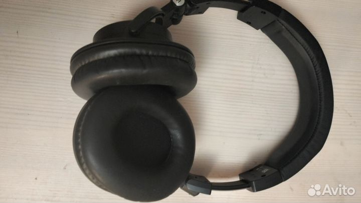 Наушники Audio-Technica ATH-M50xBT2