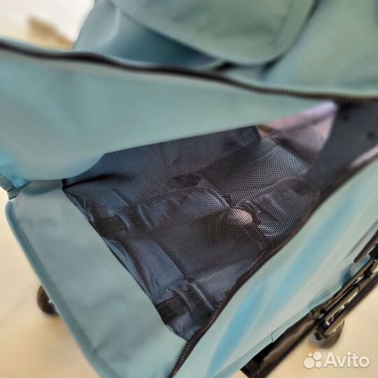 Коляска легкая,полный комплект новые