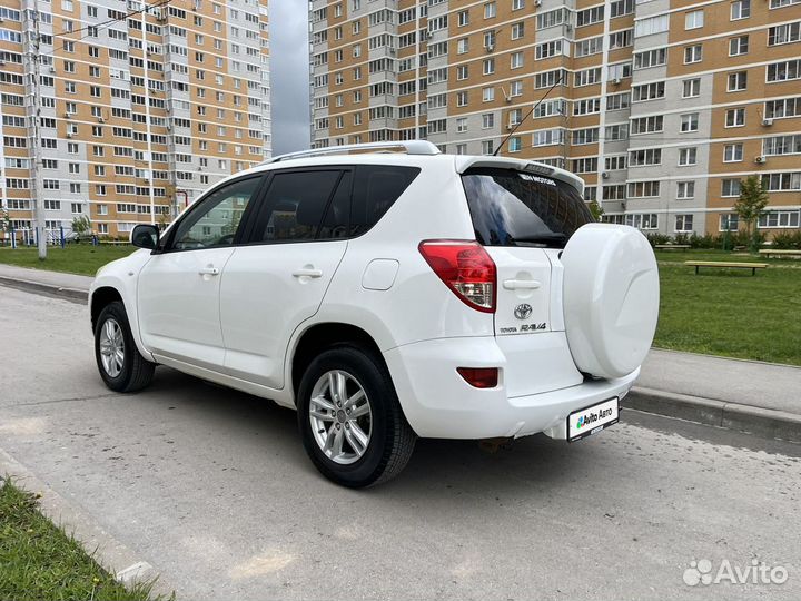 Toyota RAV4 2.0 AT, 2006, 154 674 км