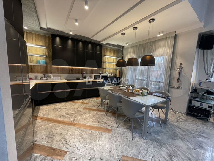 5-к. квартира, 215,9 м², 8/9 эт.