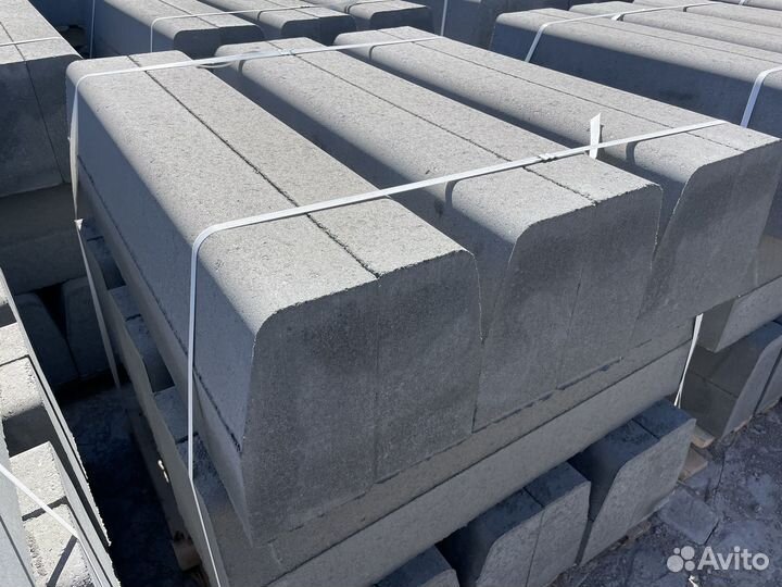 Бордюр дорожный 1000х300х150