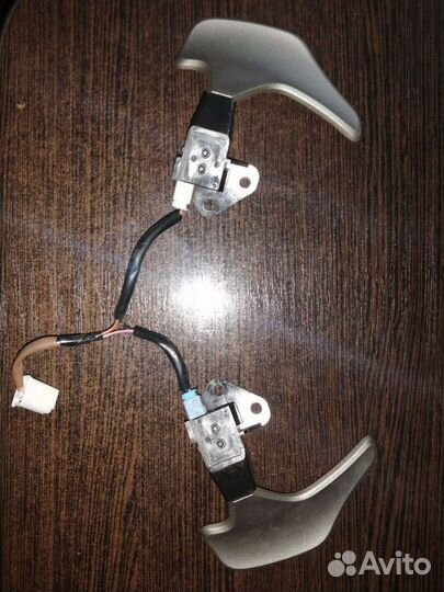 Лепестки управления АКПП Toyota Corolla