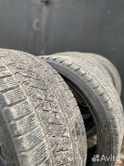 Triangle Snowlink TWT02 235/35 R19