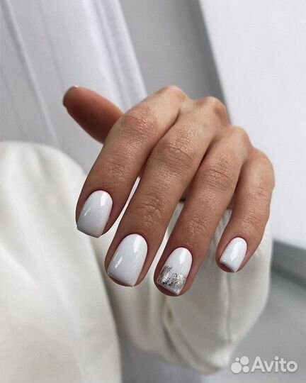 Маникюр с покрытием гель-лаком