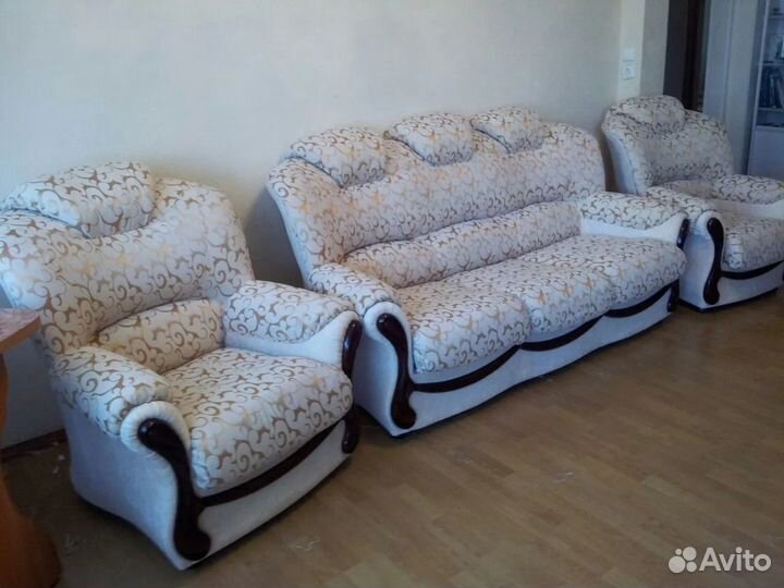 Перетяжка мебели Видное, обивка дивана, кресла