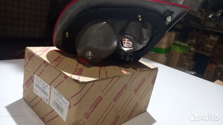 Фонарь задний правый toyota Corolla E11