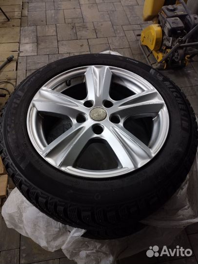 Michelin X-Ice North 4 205/55 R16 94M