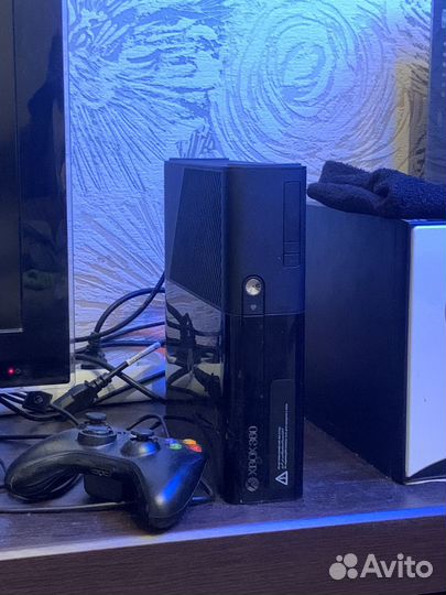 Xbox 360 E 4гб + kinect + 4 игры. без прошивки