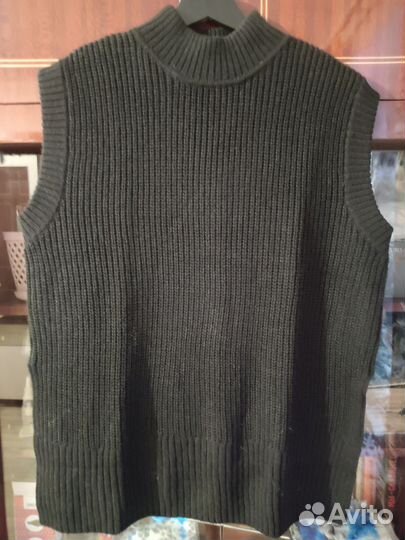 Жилеты вязаные 54р