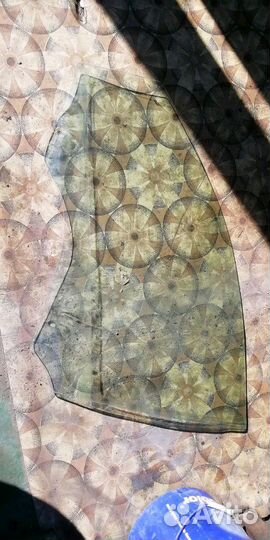 Стекло левое переднее меган 2