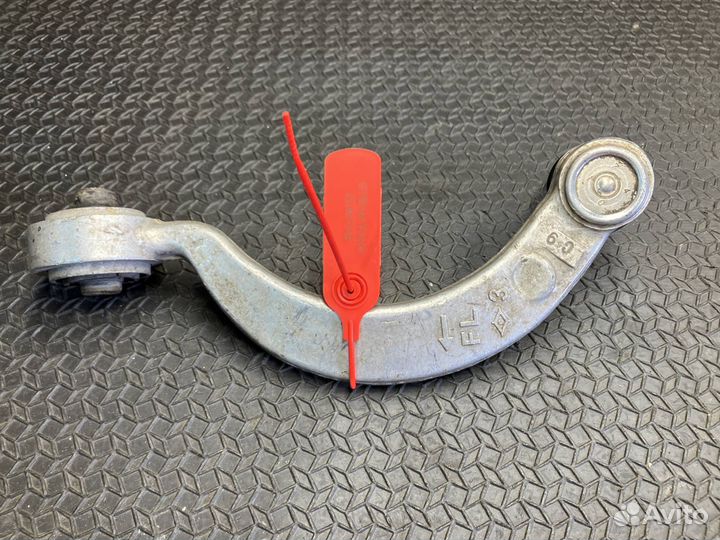 Рычаг передний левый верхний Lexus LS 4 2007