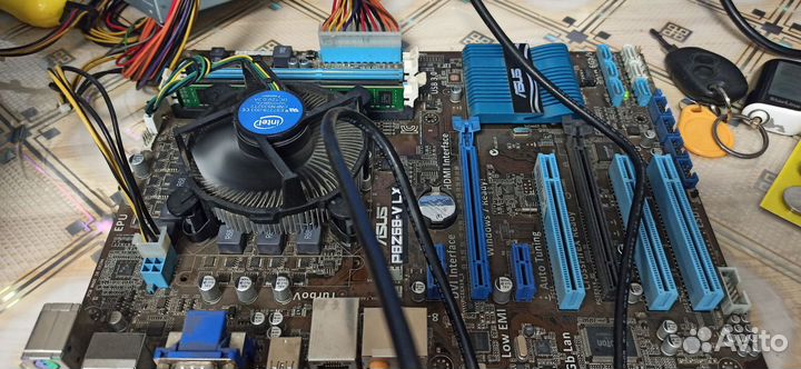 Топовая материнская плата 1155