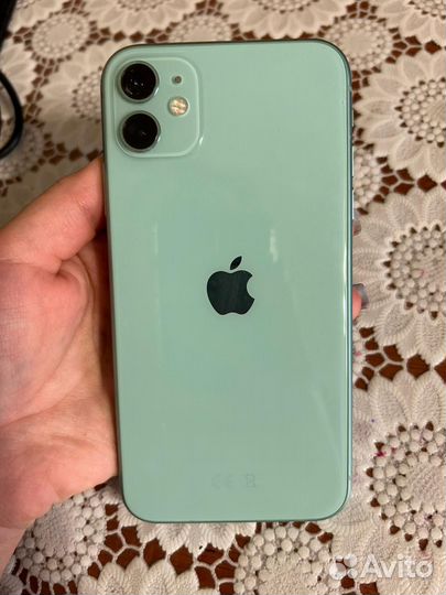 iPhone 11, 64 ГБ