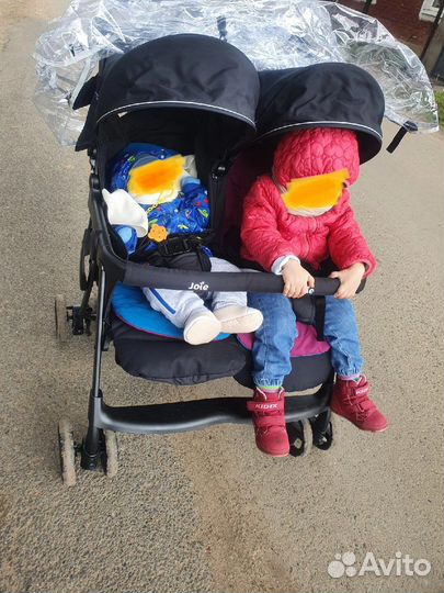 Коляска для двойни или погодок