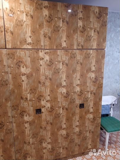 Спальный гарнитур