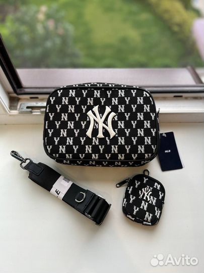 Сумка New Era MLB monogram