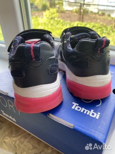Кроссовки для девочки tombi 23