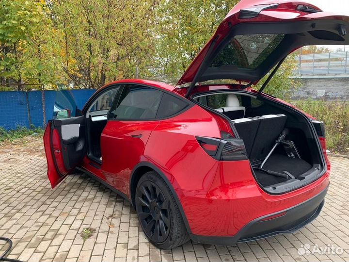 Tesla Model Y 514 л.с. AT, 2021, 17 000 км