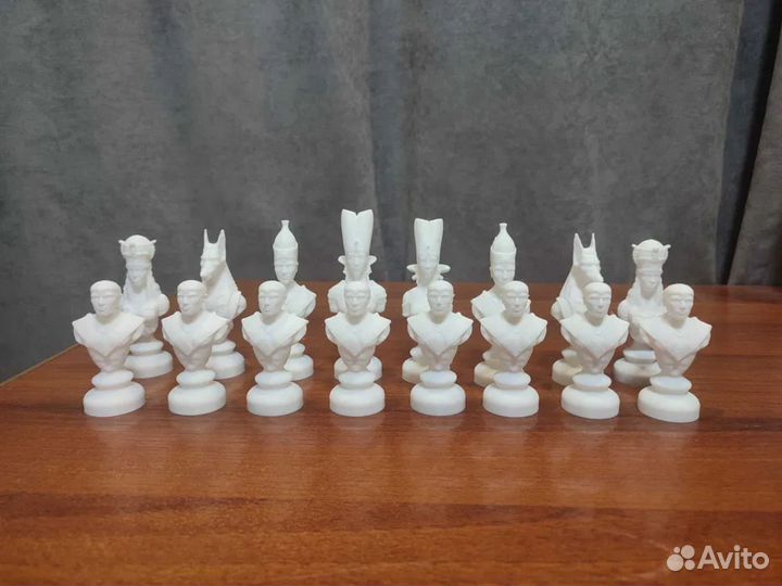 Комплект шахматных фигур
