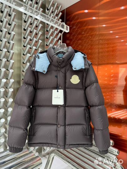 Пуховик moncler