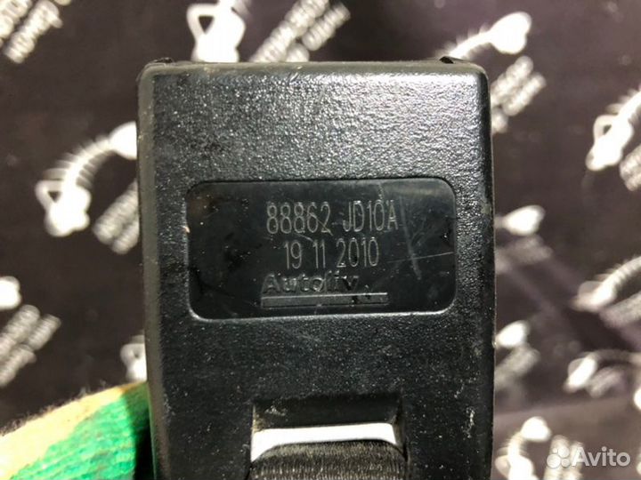 Ответная часть ремня безопасности задняя Nissan