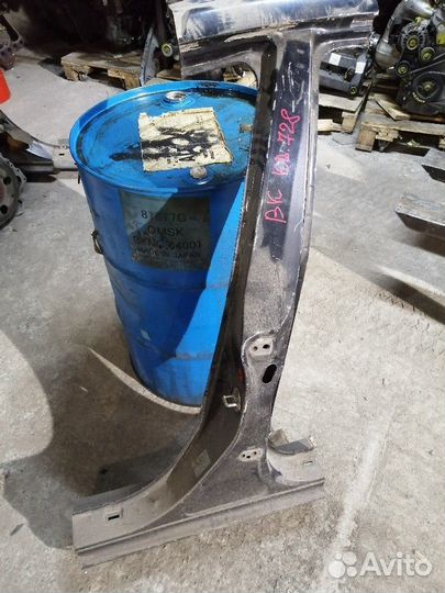 Стойка кузова BK средняя L б/у Axela Mazda 3