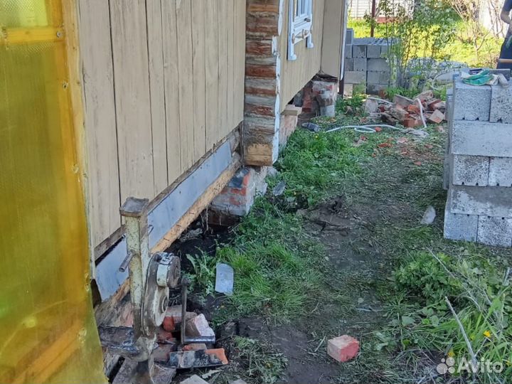 Замена венцов подъем дома ремонт фундамента