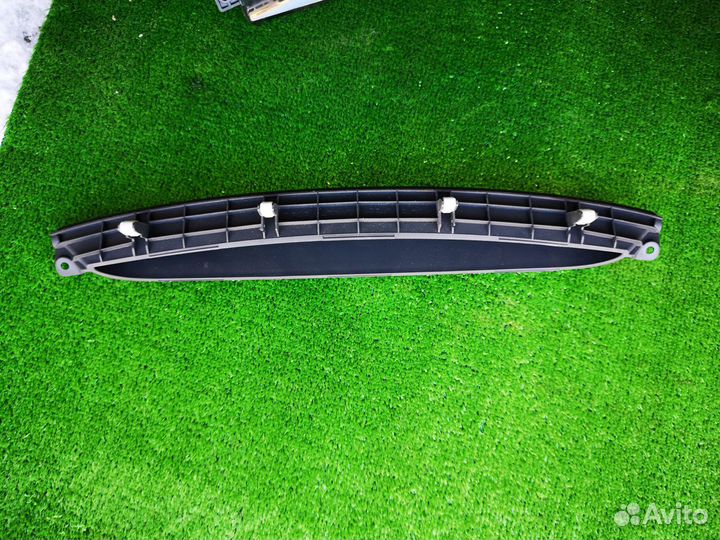 Накладка в торпедо на Toyota Camry V40 2006-2011