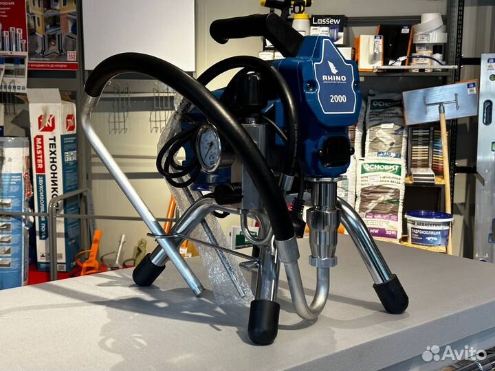 Краскопульт rhino 2000