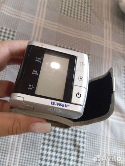 Тонометр автоматический на запястье