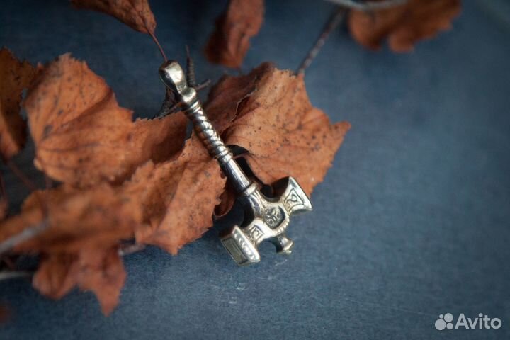 Кулон топор викингов. Мужское украшение. Молот